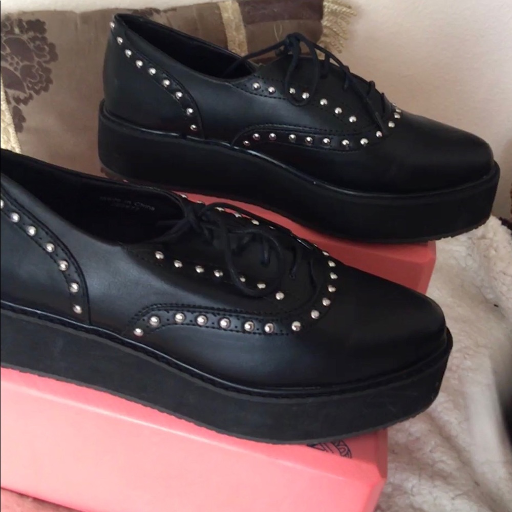 Creeper like shoes.